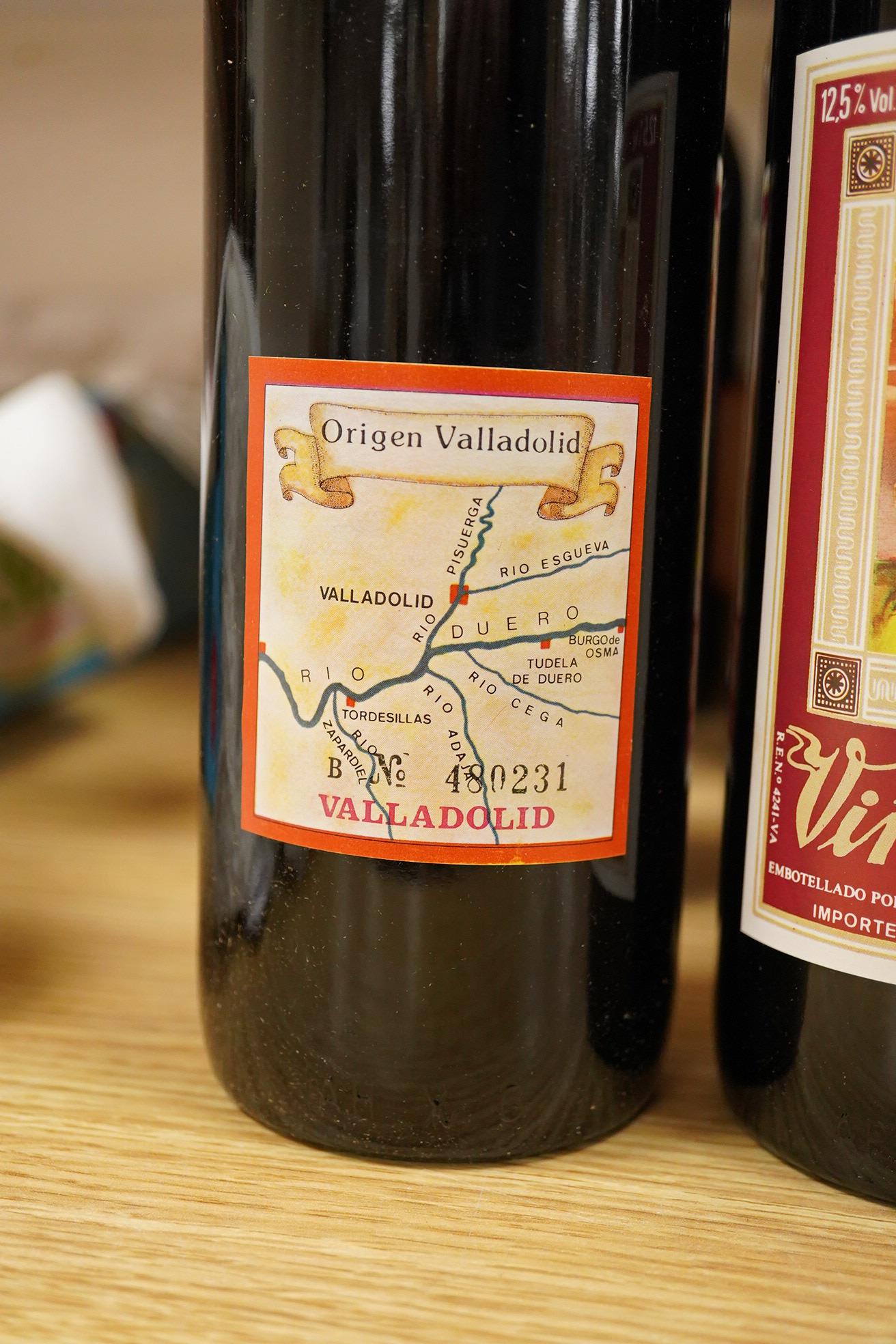 Twelve bottles of Vina del Val Reserva, 1984.